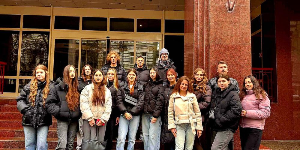 Екскурсія до адміністративного корпусу Верховної Ради України