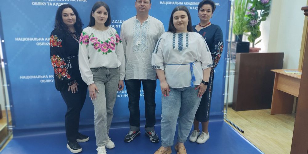 Захист дисертації Наталії Кінзерської