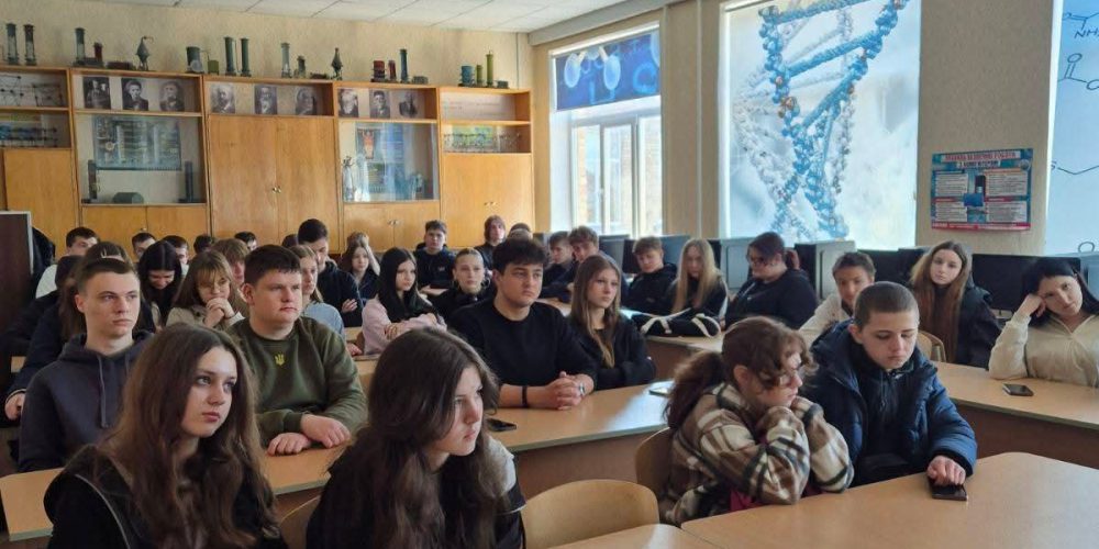 Профорієнтаційна зустрічі з випускниками Рогозівського ліцею, Любарецького ліцею та Іванківського ліцею Бориспільського району Київської області