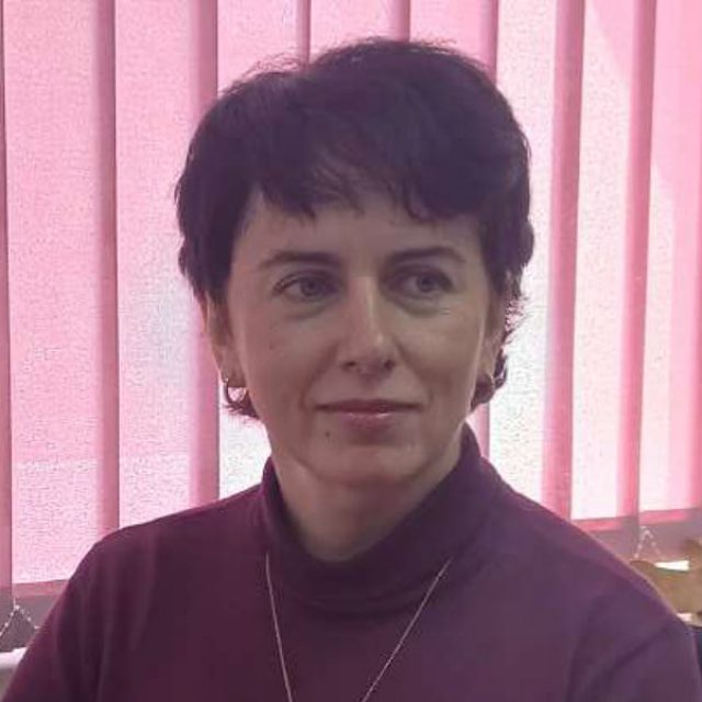 Olena M. Motuzka